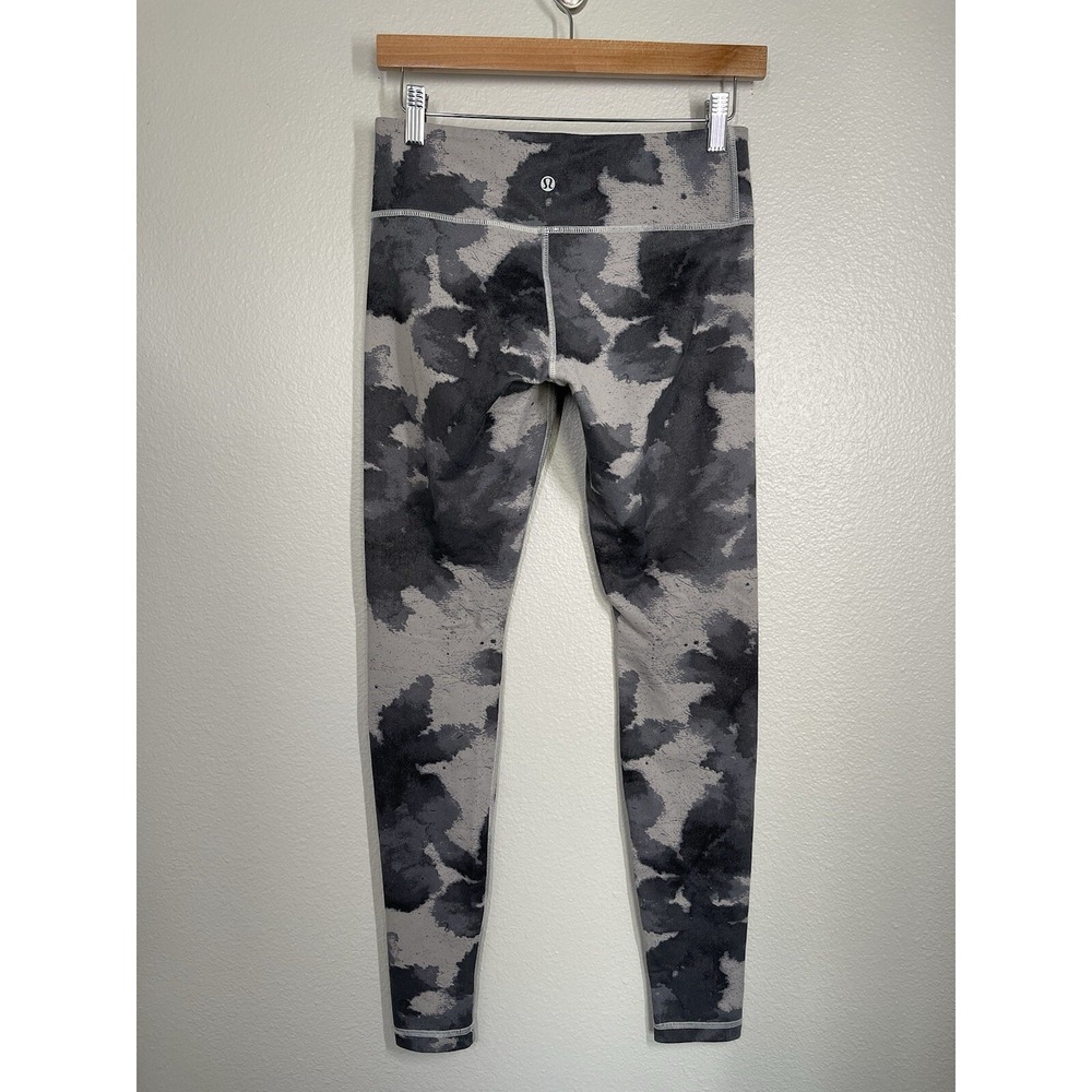 lululemon athletica Gray & Black Cloud Print High-Rise Leggings